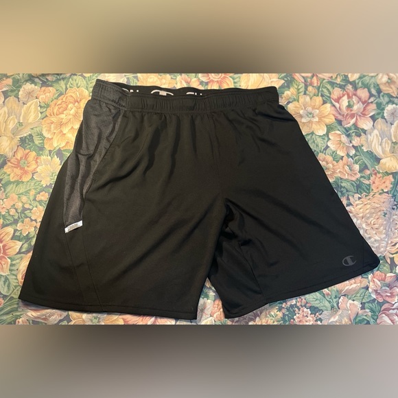CHAMPION PERFORMANCE SHORTS - Picture 1 of 3